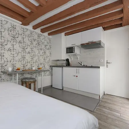 Studio Fonctionnel A Deux Pas Du Musee Grevin - 2p Paris
